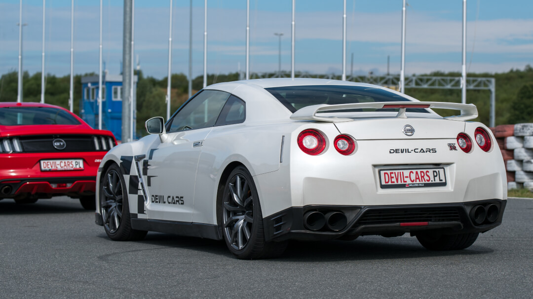 Nissan GT-R na torze – adrenalina i niezapomniane emocje